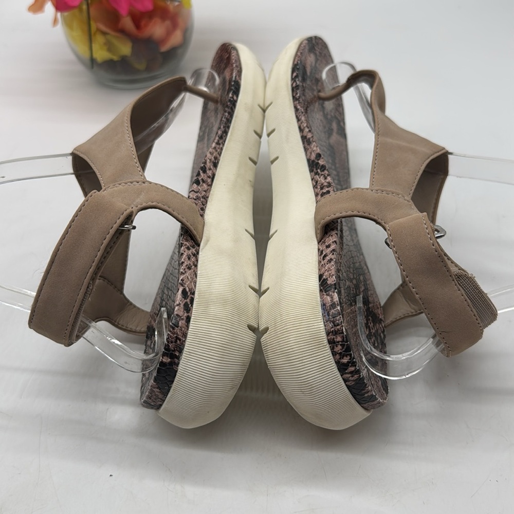 Naturalizer Tan Thong Beige Snake Print Women's Sandals Size 9.5 MCS8203M - Picture 4 of 8
